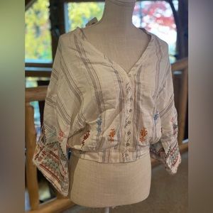 COPY - Women’s blouse. Love stitch.